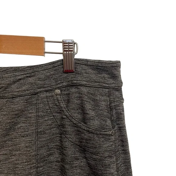 Athleta Bettona Boyfriend Jogger Cargo Pants Size LT - Picture 2 of 10